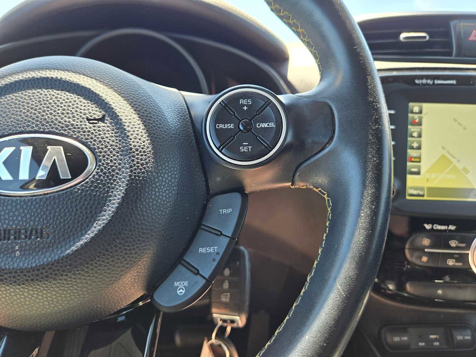 Used 2016 Kia Soul + w/ Audio Package FWD image 28