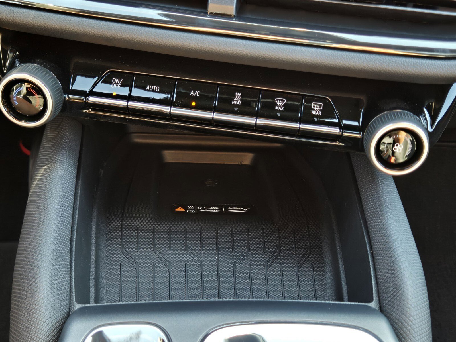 New 2026 Chevrolet Equinox EV RS image 14
