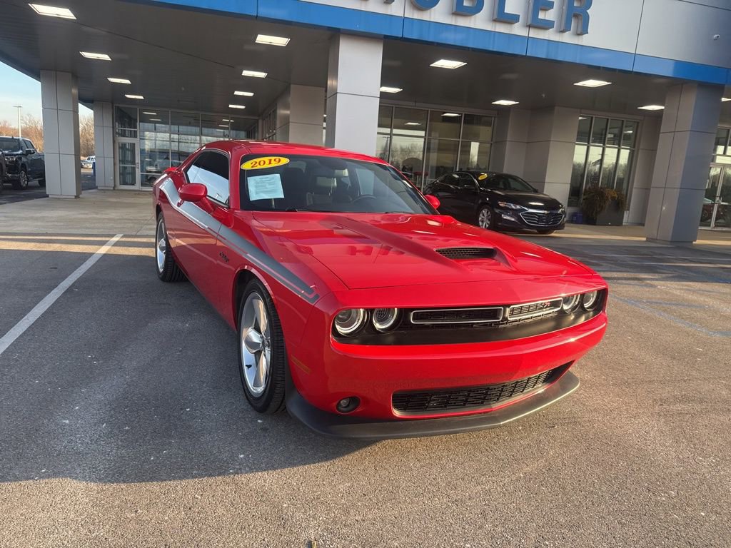 Used 2019 Dodge Challenger R/T w/ Plus Package image 32