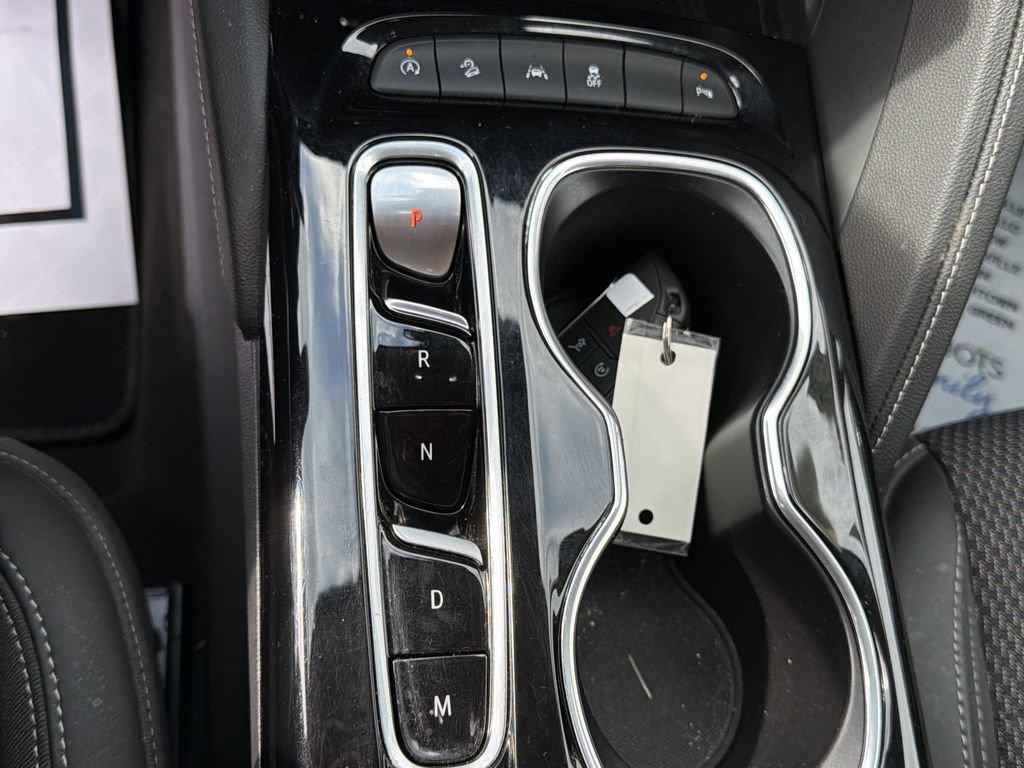 Used 2023 Buick Envision Preferred image 26