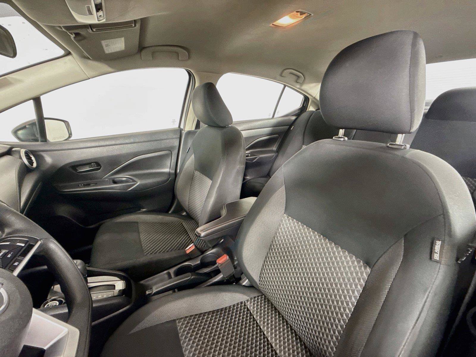 Used 2020 Nissan Versa S FWD image 3