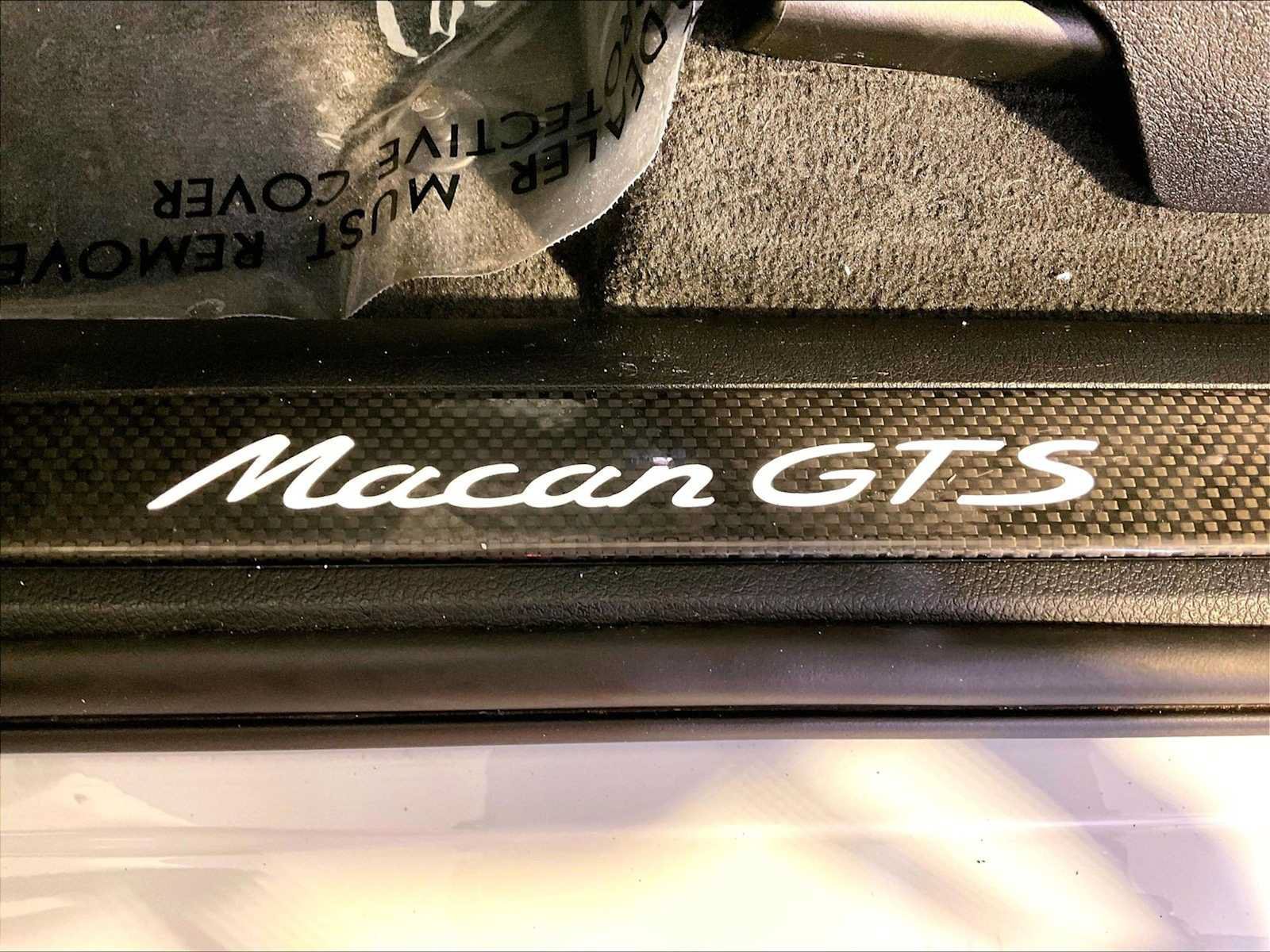 Certified 2022 Porsche Macan GTS AWD/4WD image 19
