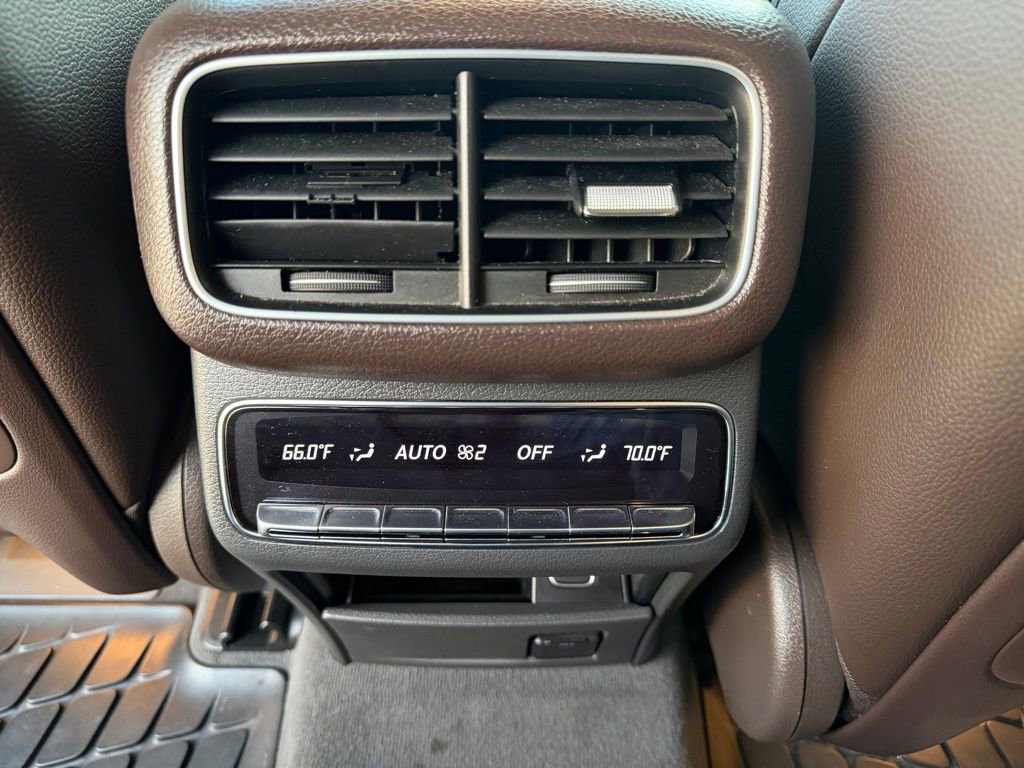 Used 2020 Mercedes-Benz GLS 450 4MATIC image 19