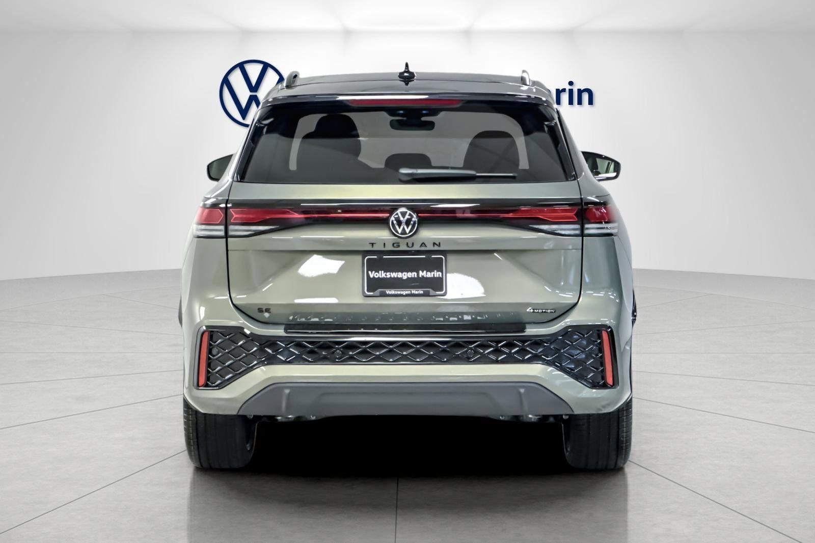 New 2026 Volkswagen Tiguan SE R-Line image 4