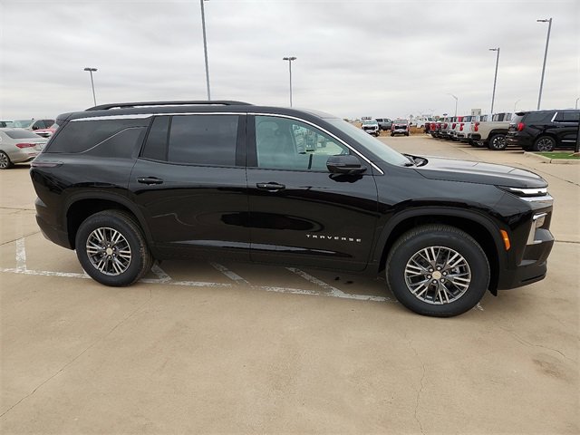 New 2026 Chevrolet Traverse LT w/ Driver Confidence Package image 5