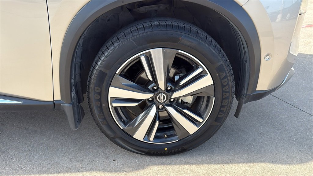 Used 2021 Nissan Rogue Platinum image 36