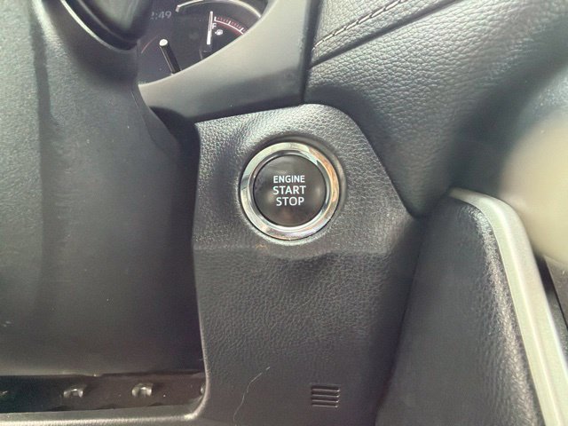 Used 2025 Toyota RAV4 XLE w/ Weather Package AWD/4WD image 19