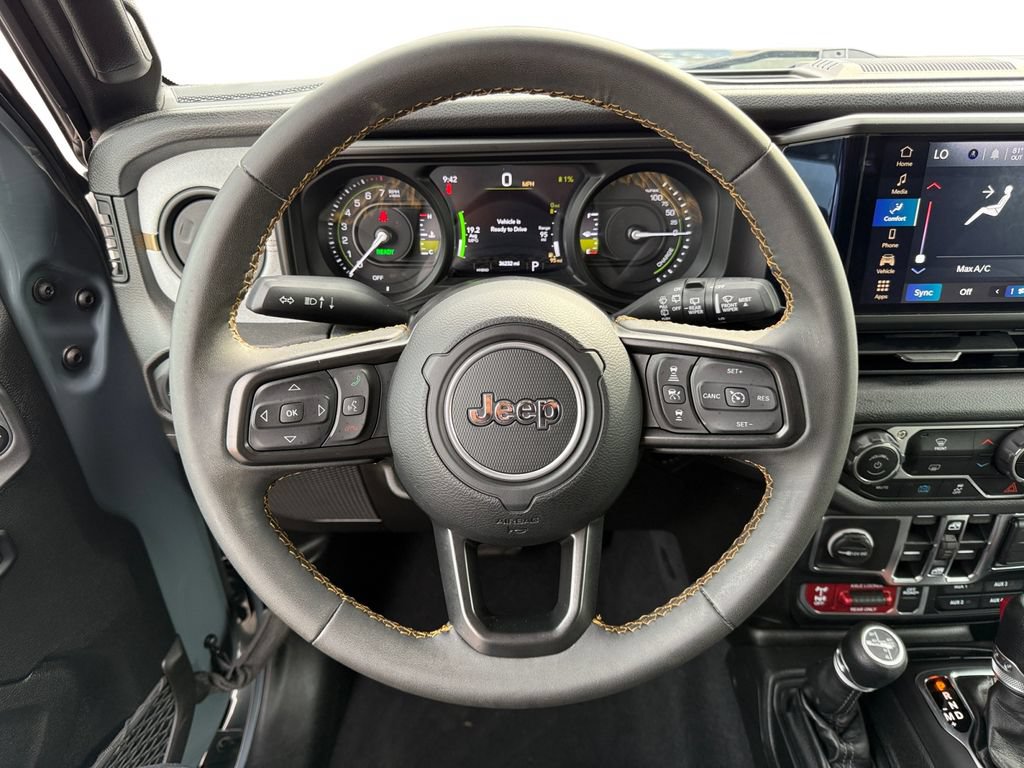 Used 2024 Jeep Wrangler Unlimited AWD/4WD image 12