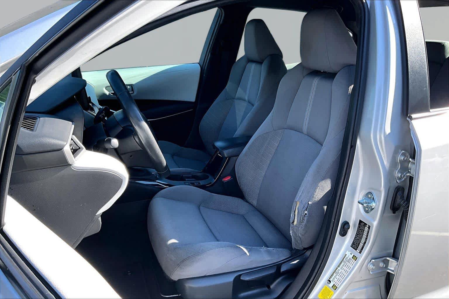 Certified 2025 Toyota Corolla SE FWD image 8