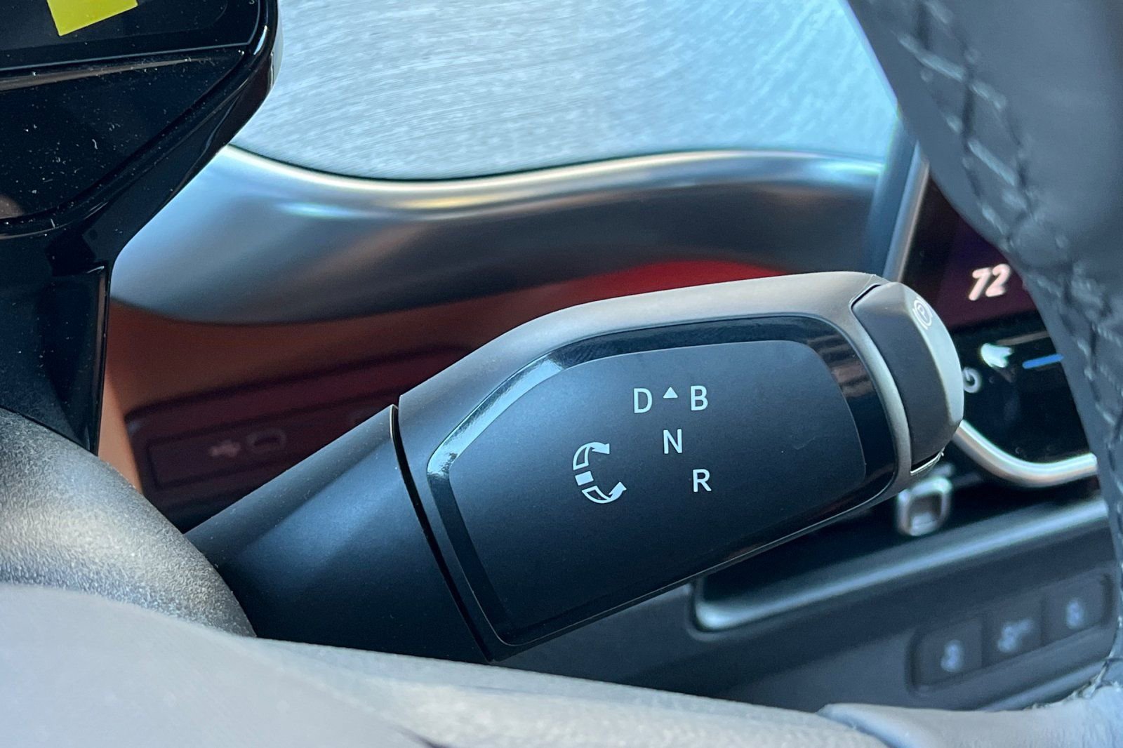 New 2025 Volkswagen ID. Buzz Pro S RWD image 23