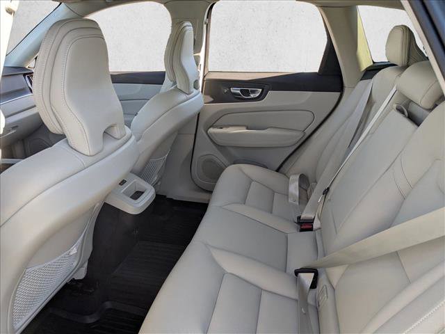 Used 2023 Volvo XC60 B5 Core w/ Climate Package image 17