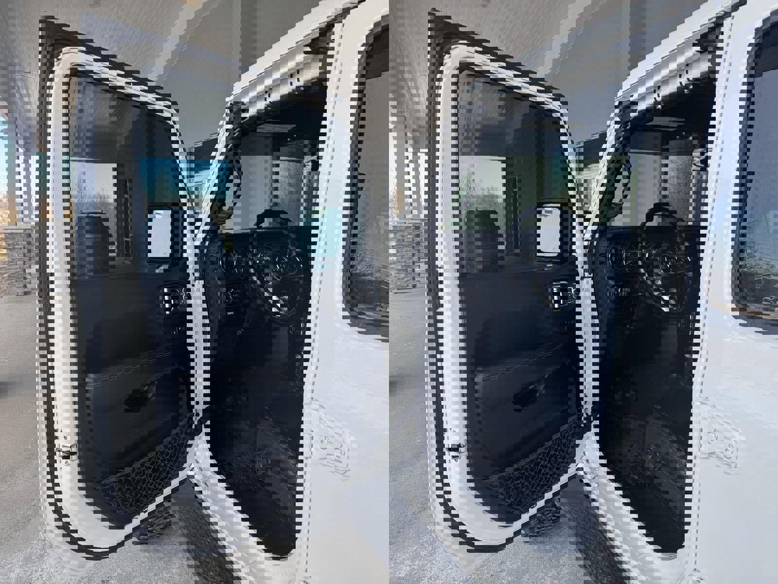 Used 2021 Jeep Gladiator Overland image 10