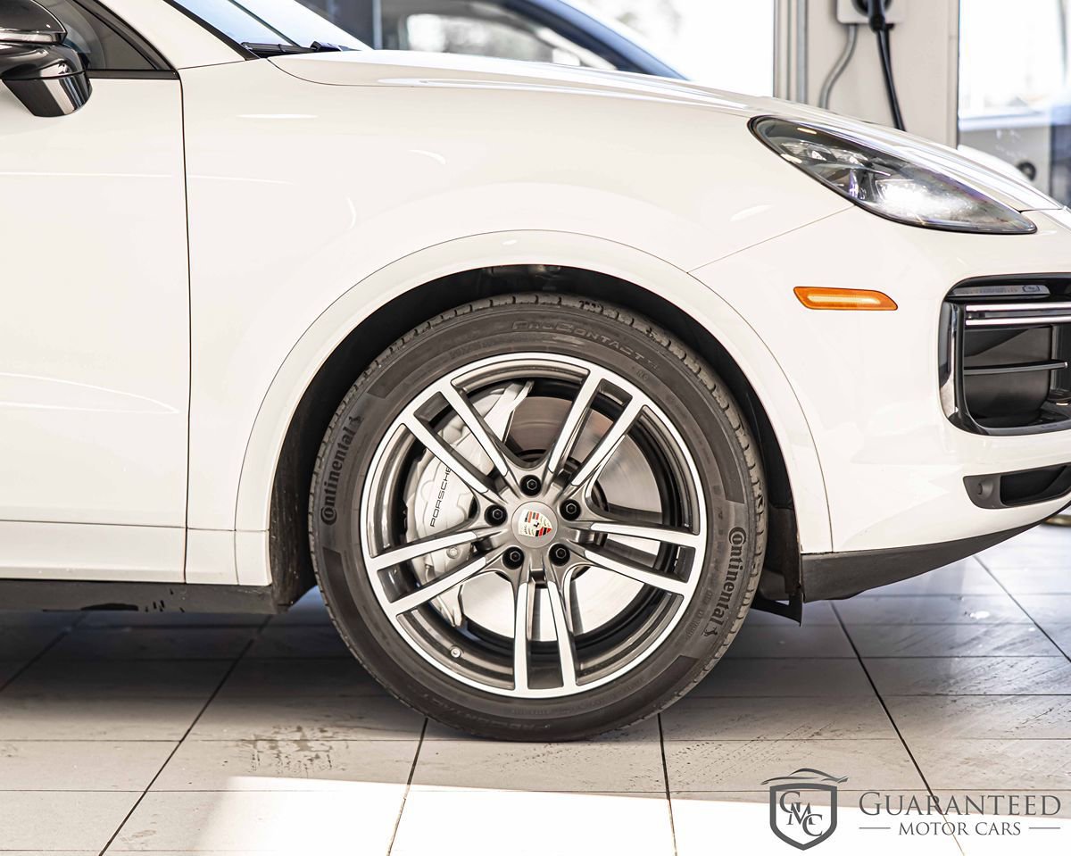 Used 2023 Porsche Cayenne Turbo AWD/4WD image 11