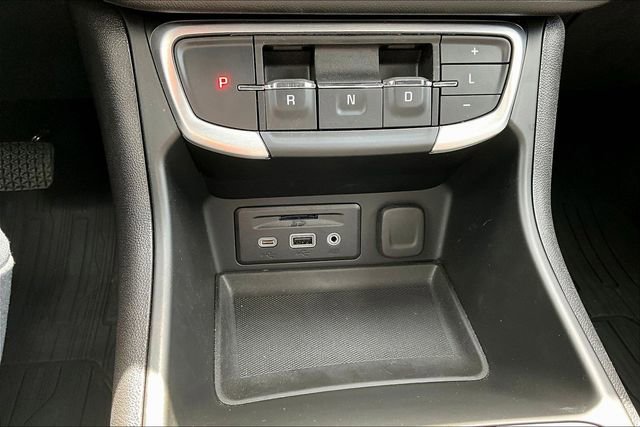 Certified 2023 GMC Terrain SLT w/ Tech Package AWD/4WD image 16