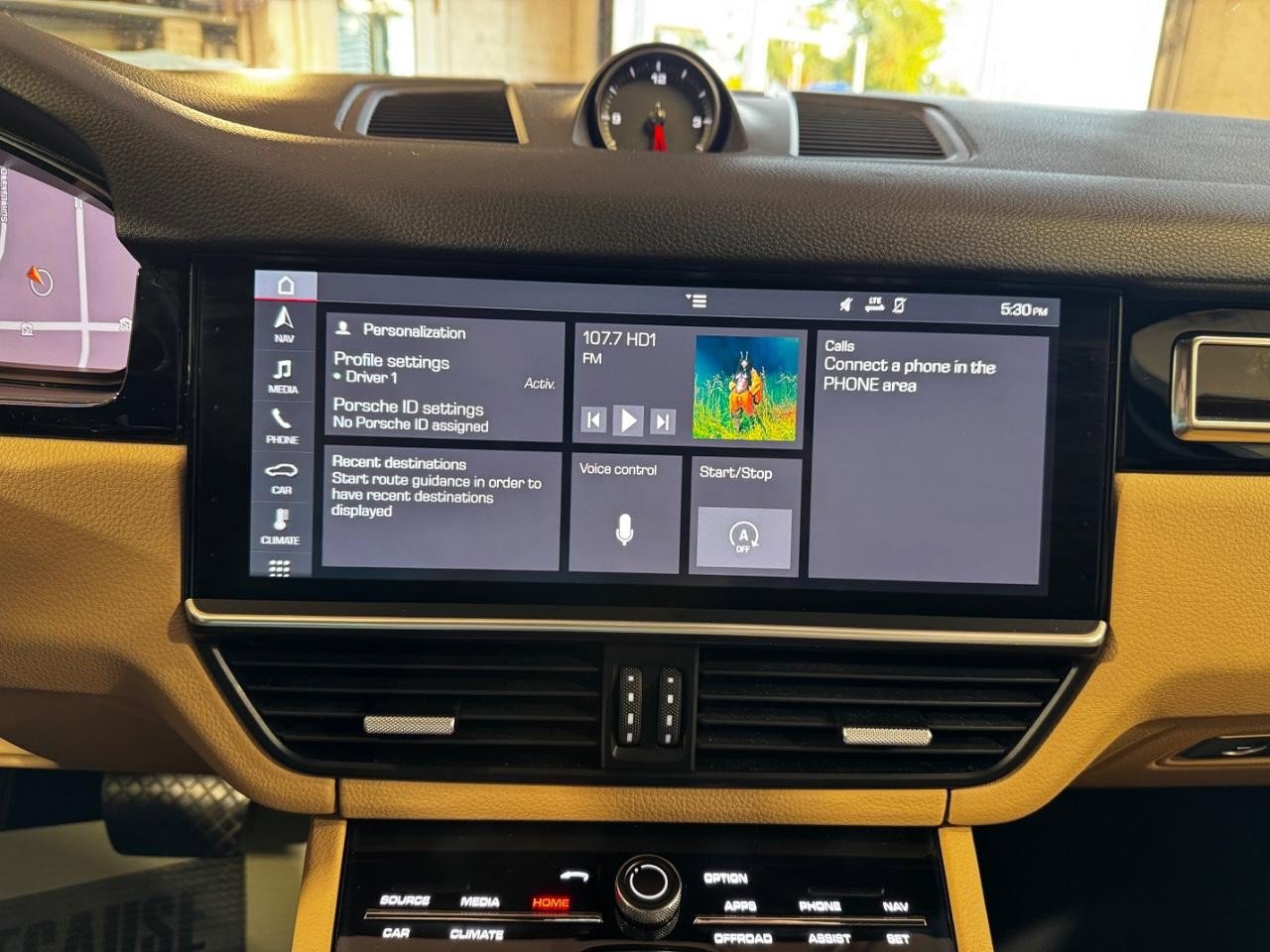 Used 2019 Porsche Cayenne AWD image 20