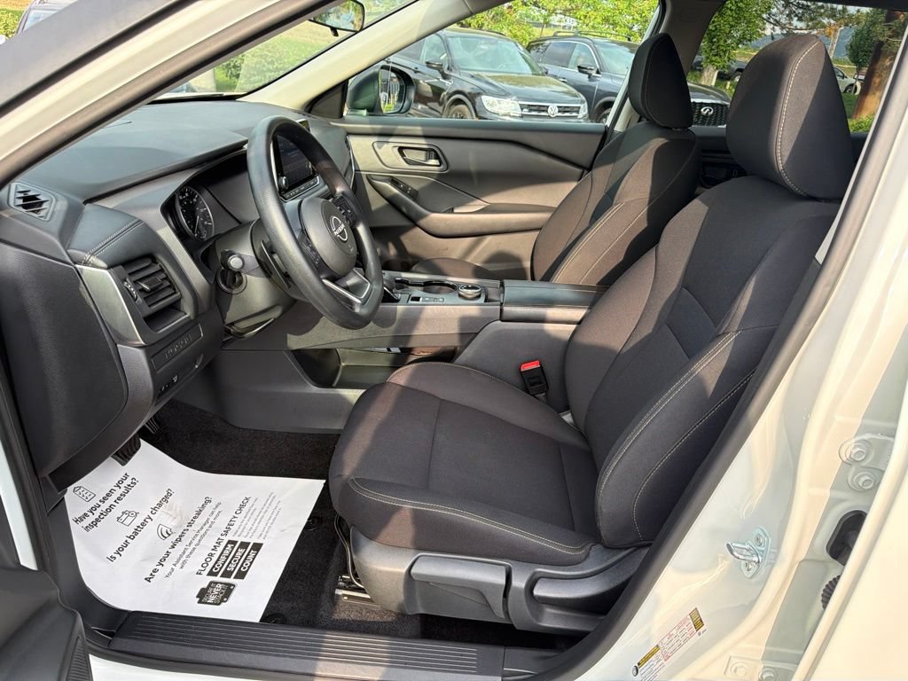 Used 2024 Nissan Rogue S AWD/4WD image 22