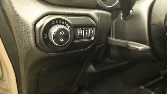 Used 2020 Jeep Gladiator Sport w/ Quick Order Package 24S AWD/4WD image 13