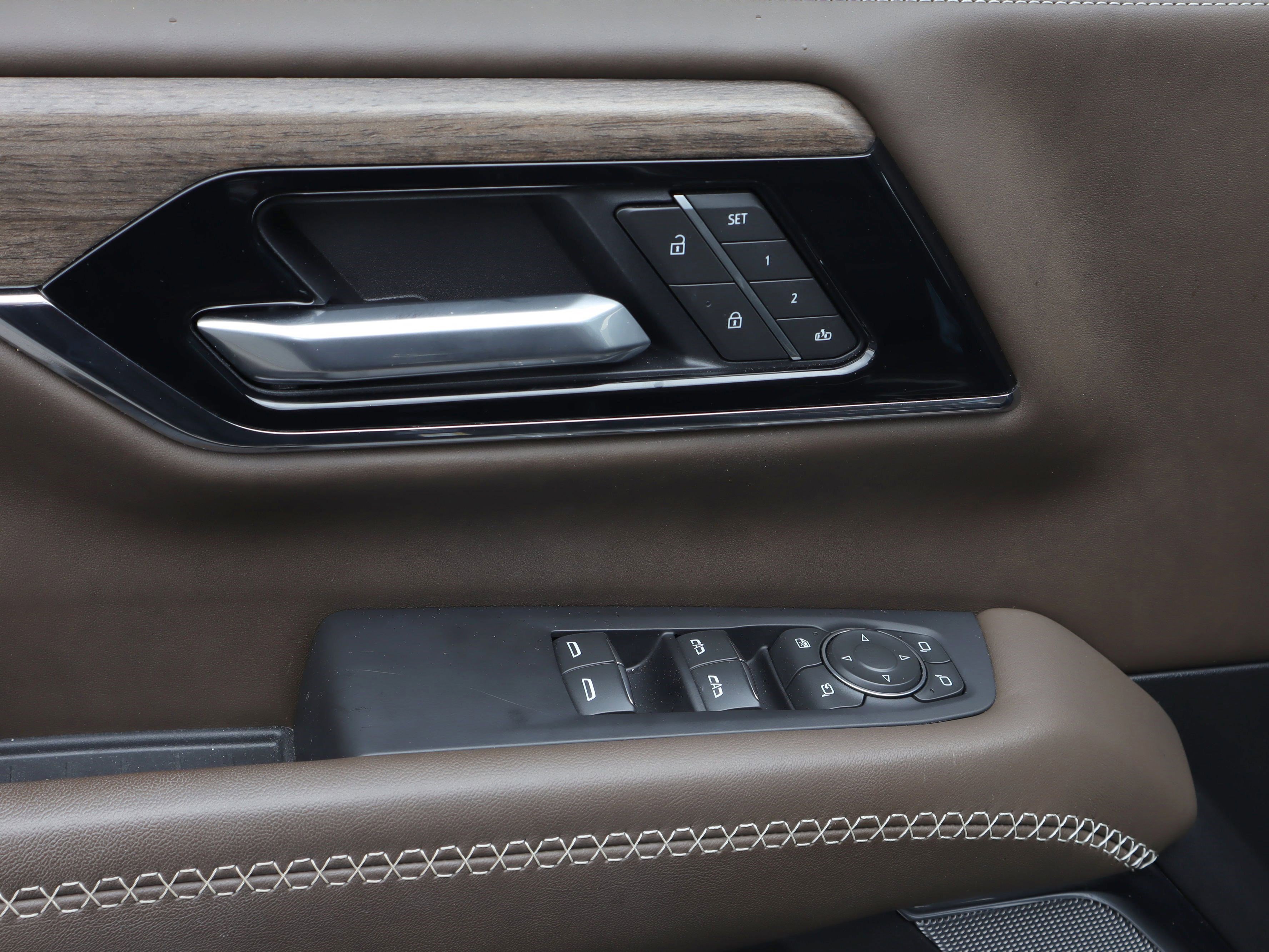 Used 2025 GMC Yukon XL Denali Ultimate image 24