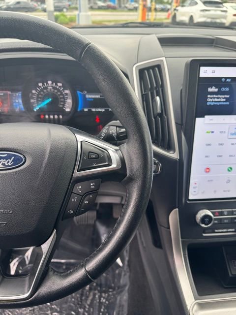 Used 2024 Ford Edge SEL AWD/4WD image 16
