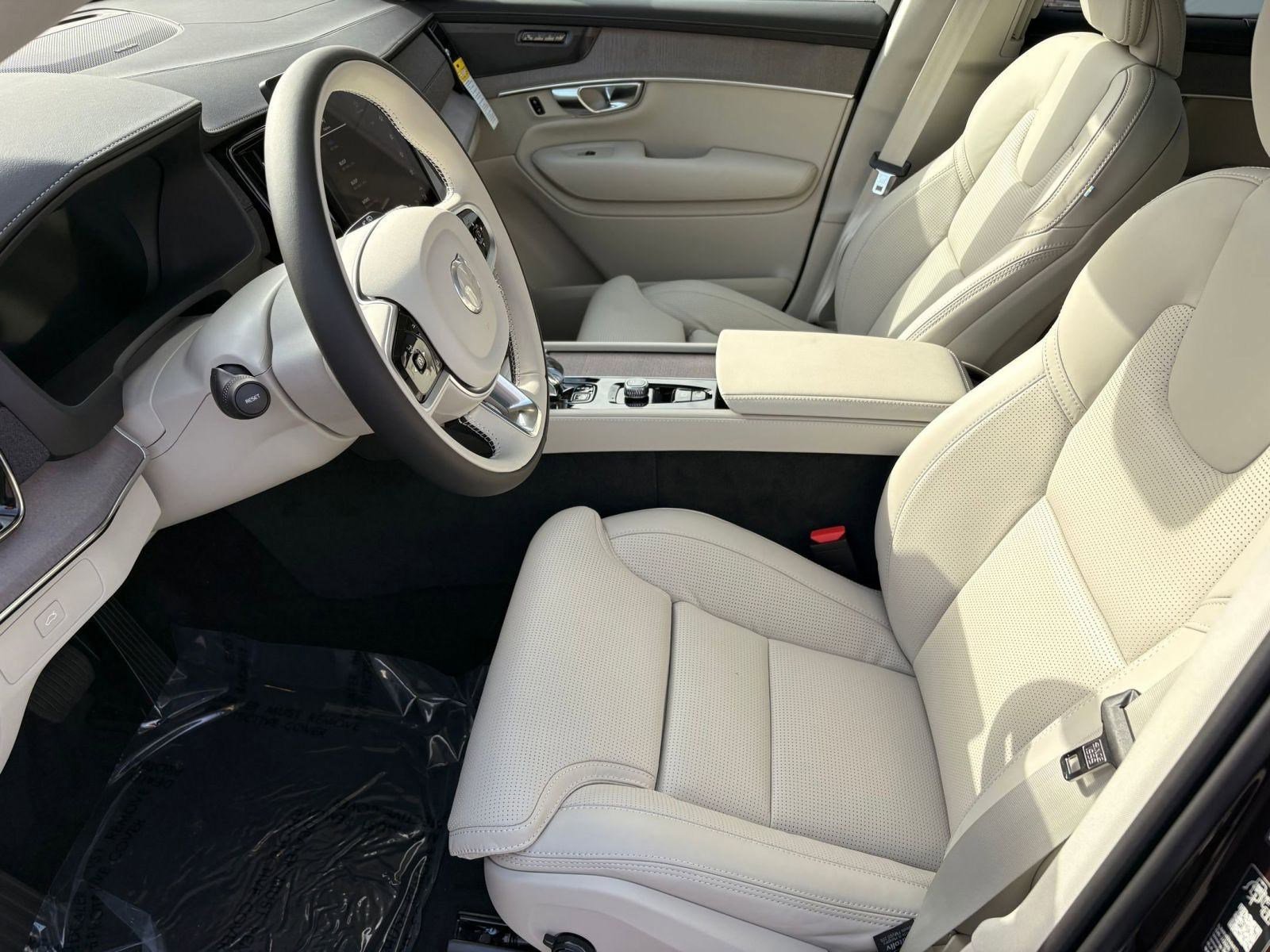 New 2026 Volvo XC90 B6 Ultra w/ Protection Package AWD/4WD image 5