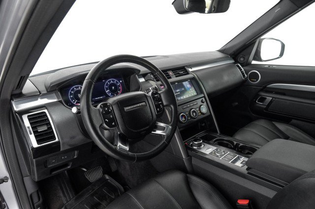 Used 2020 Land Rover Discovery Landmark AWD/4WD image 16
