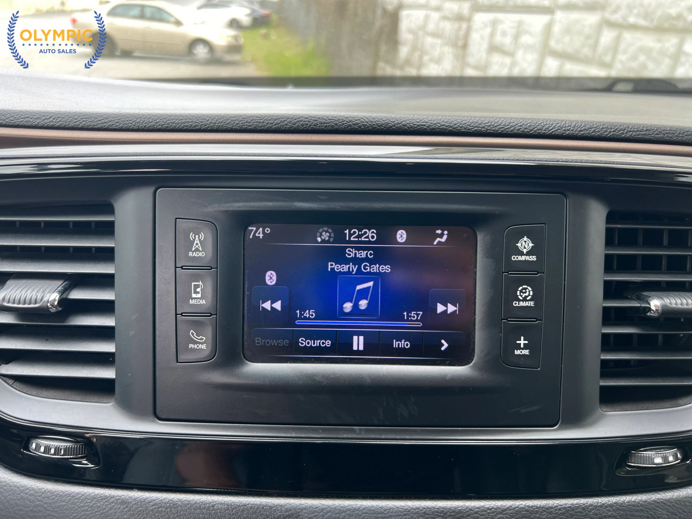 Used 2017 Chrysler Pacifica Touring-L image 30