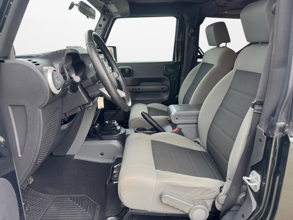 Used 2010 Jeep Wrangler Sahara w/ Trailer Tow Group image 11