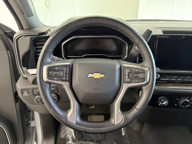 Certified 2024 Chevrolet Silverado 1500 LT AWD/4WD image 30