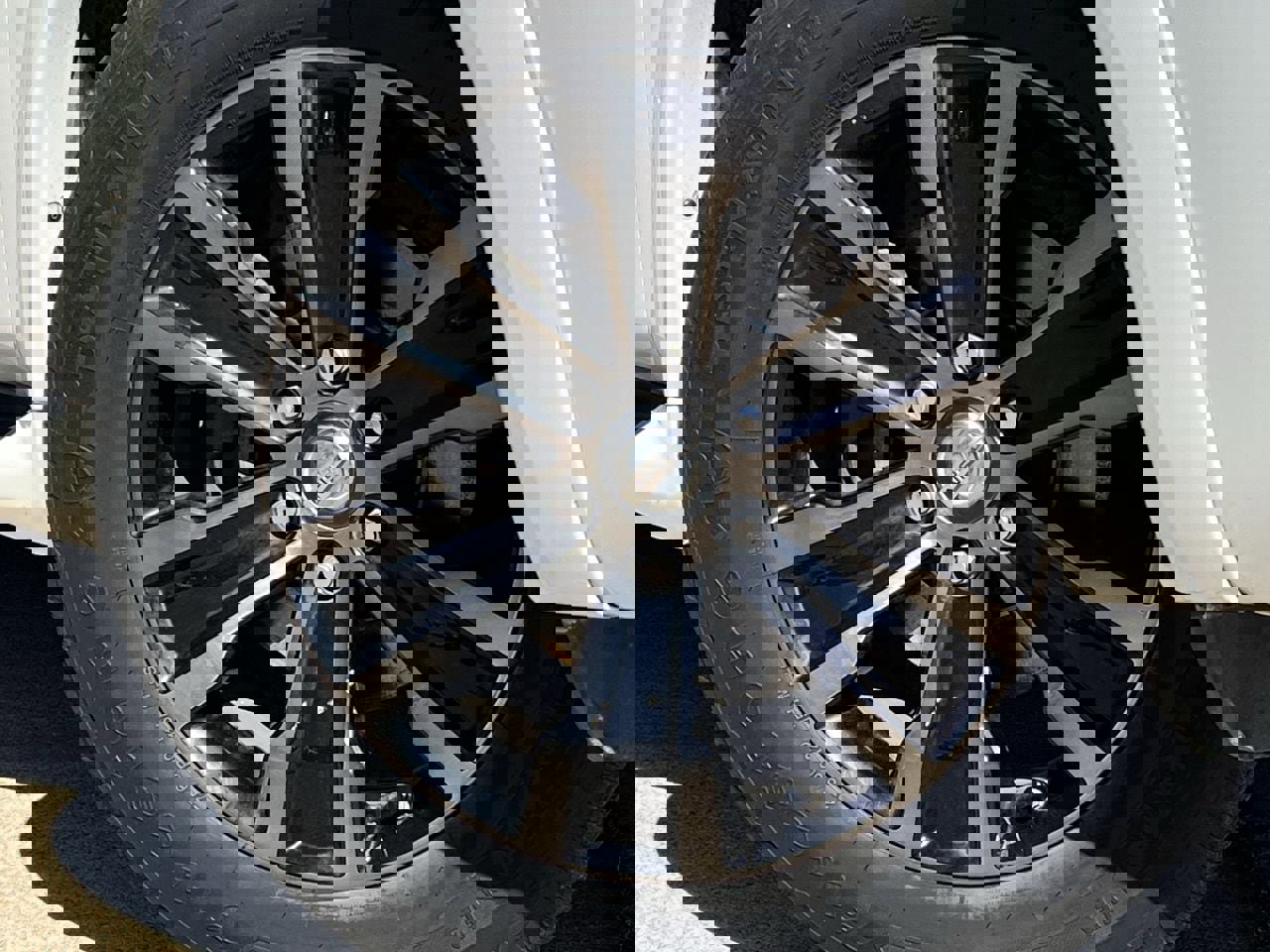 Used 2020 Nissan Armada Platinum w/ Captain's Chairs Package RWD image 31