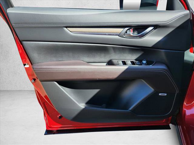 New 2025 MAZDA CX-5 Signature image 11