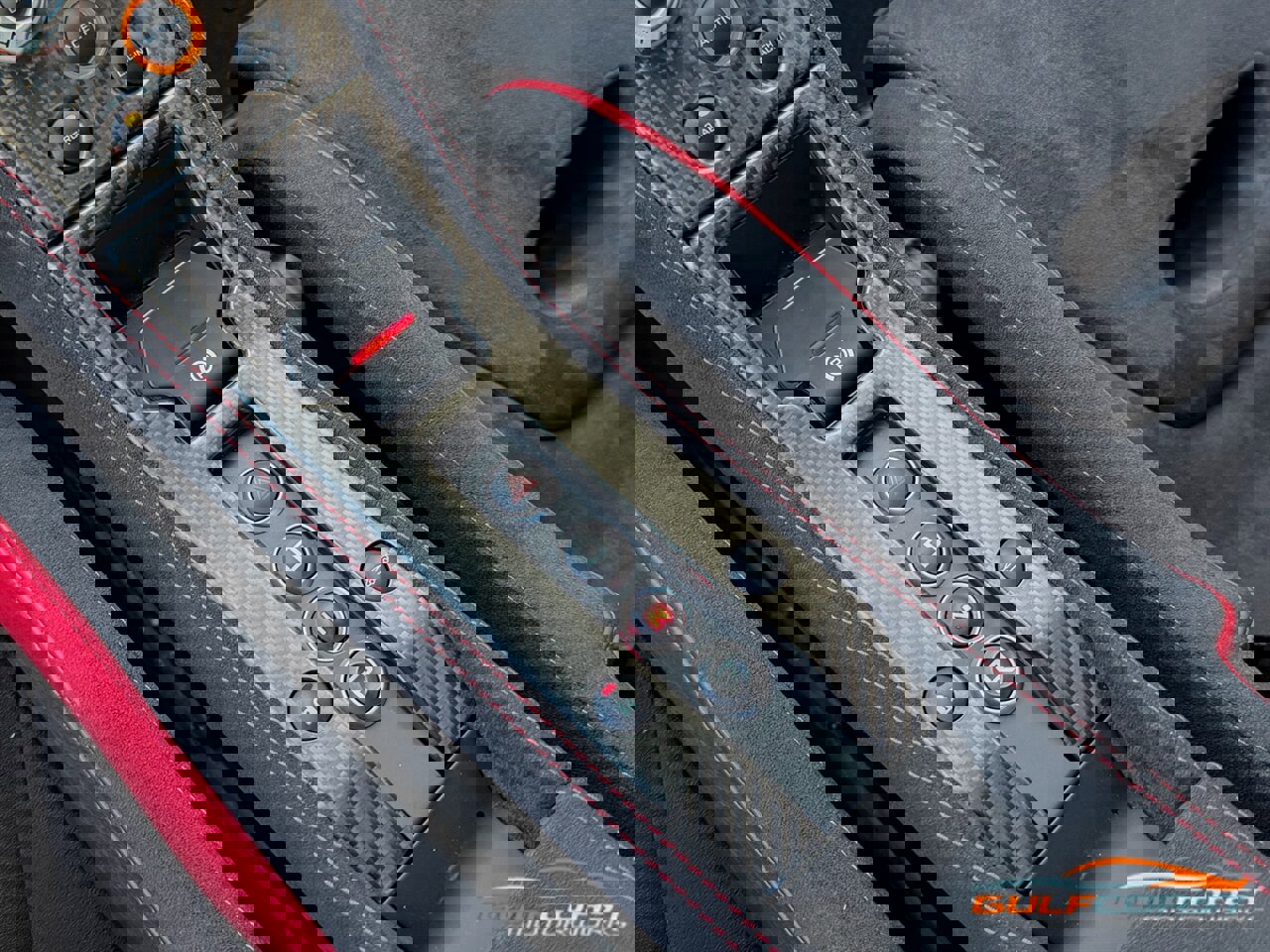 Used 2016 McLaren 675LT image 22