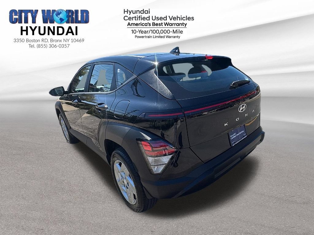 Used 2024 Hyundai Kona SE AWD/4WD image 3