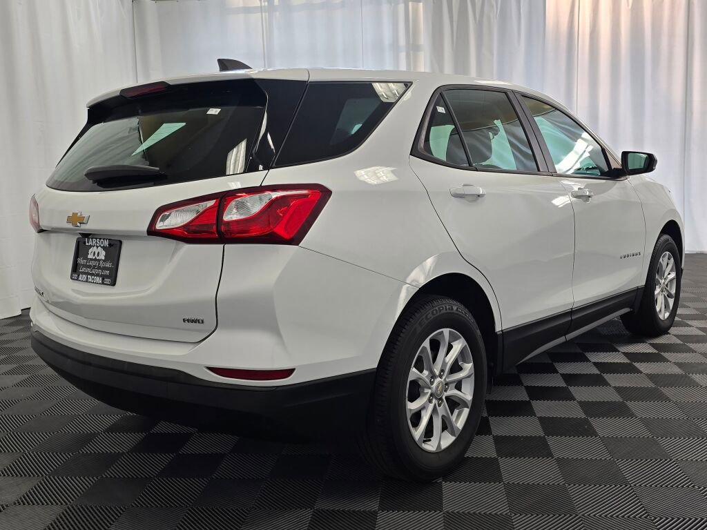 Used 2020 Chevrolet Equinox LS image 6