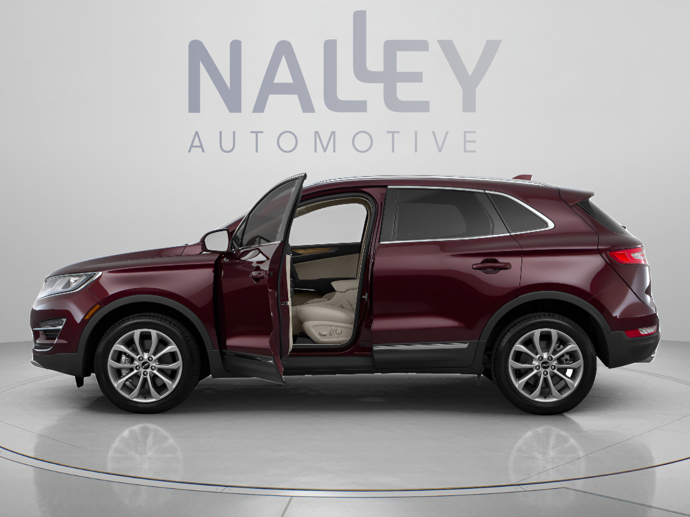 Used 2016 Lincoln MKC Select w/ Select Plus Package FWD image 2