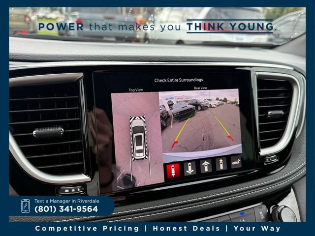 New 2026 Chrysler Pacifica Select w/ S Appearance Package image 16