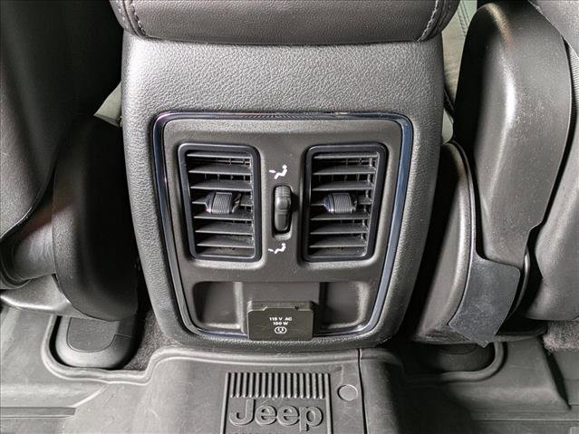 Used 2021 Jeep Grand Cherokee Laredo X image 21