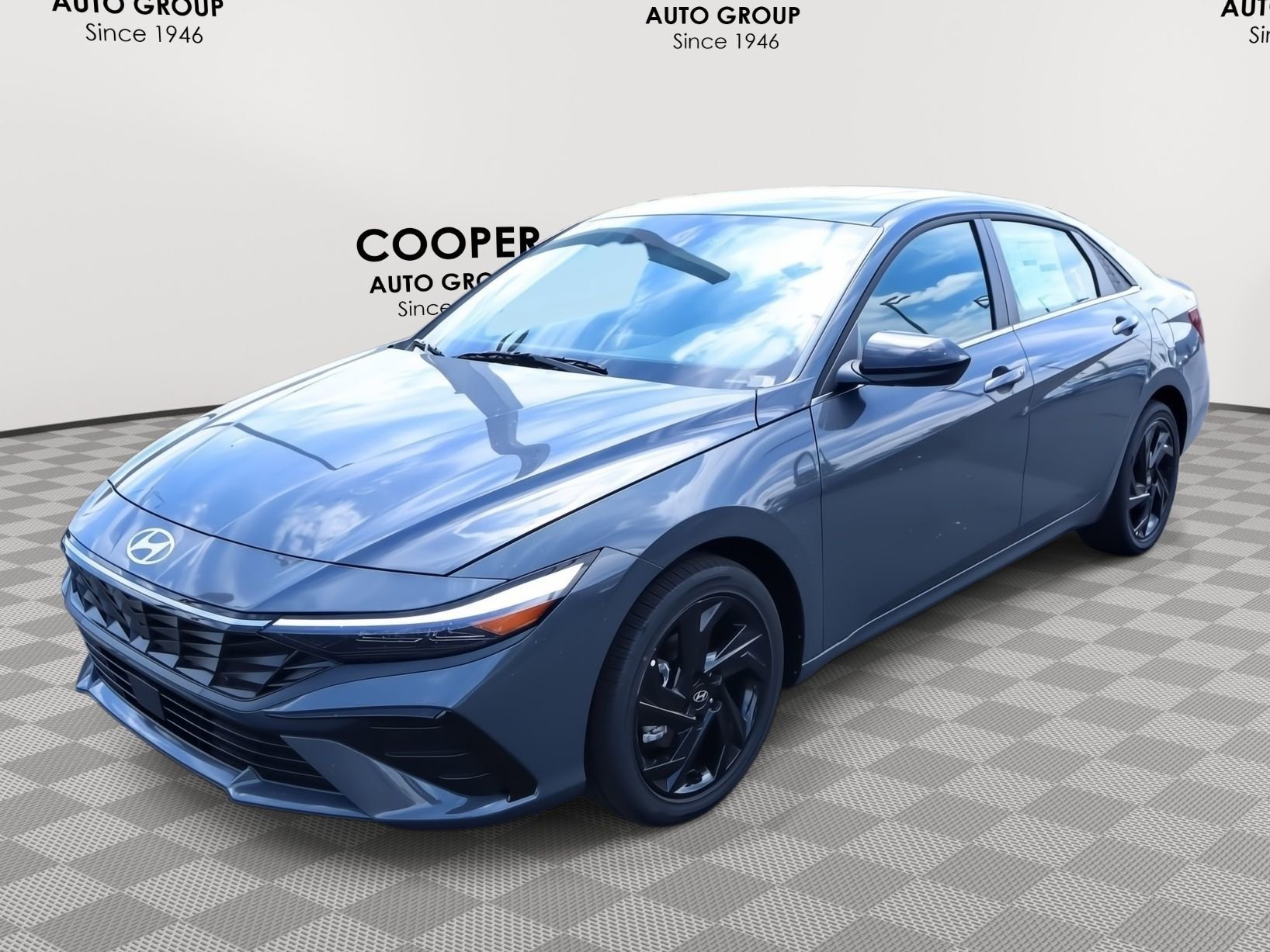 New 2026 Hyundai Elantra SEL Sport Premium FWD image 3