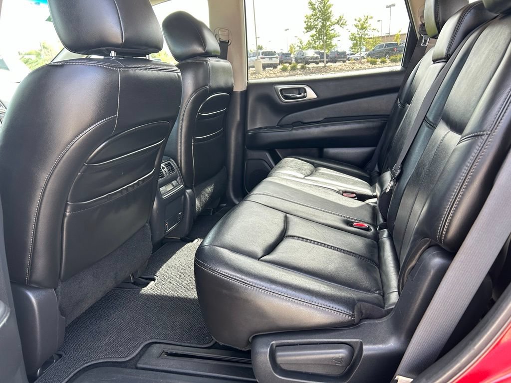 Used 2013 Nissan Pathfinder SL AWD/4WD image 27