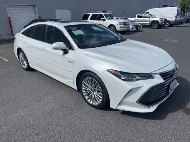 Used 2020 Toyota Avalon Limited w/ Advanced Safety Package FWD image 1