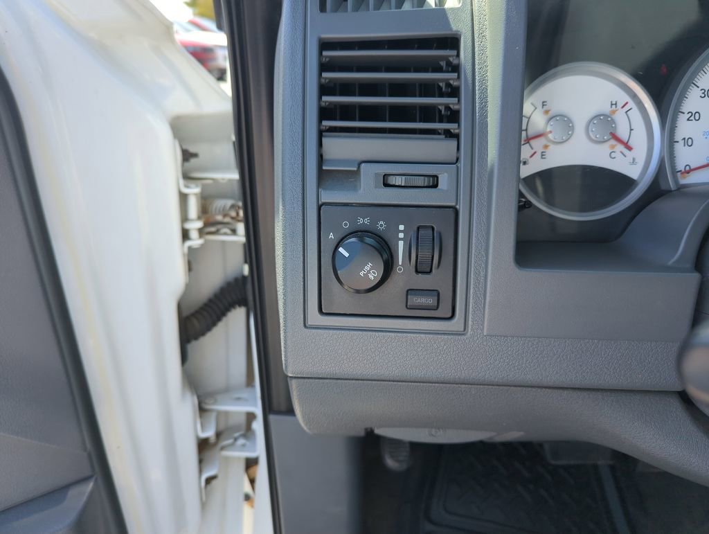 Used 2005 Dodge Dakota Laramie image 20