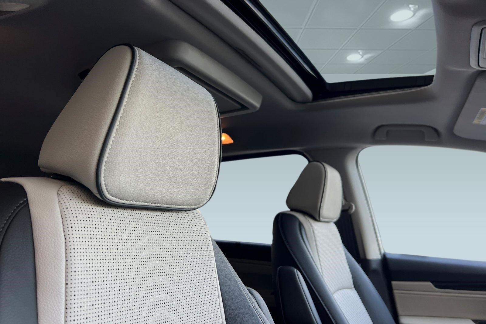 New 2026 Honda Odyssey Elite image 25