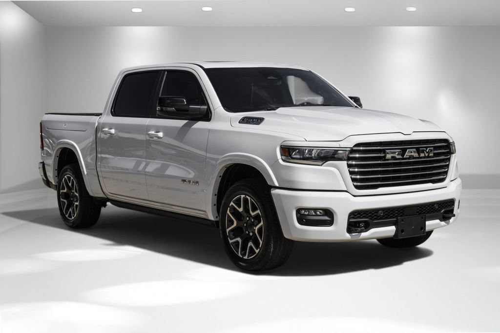 Used 2025 RAM 1500 Laramie w/ Laramie Southwest Edition AWD/4WD image 6