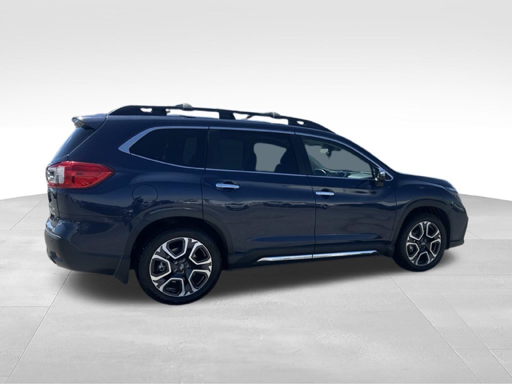 Used 2023 Subaru Ascent Touring AWD/4WD image 8