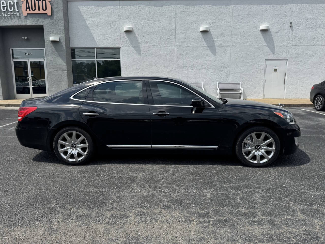 Used 2016 Hyundai Equus Signature RWD image 7