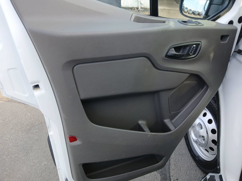 Used 2024 Ford Transit 250 Low Roof AWD w/ Exterior Upgrade Package image 20