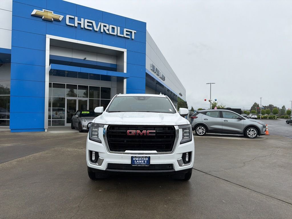 Used 2024 GMC Yukon SLE AWD/4WD image 8