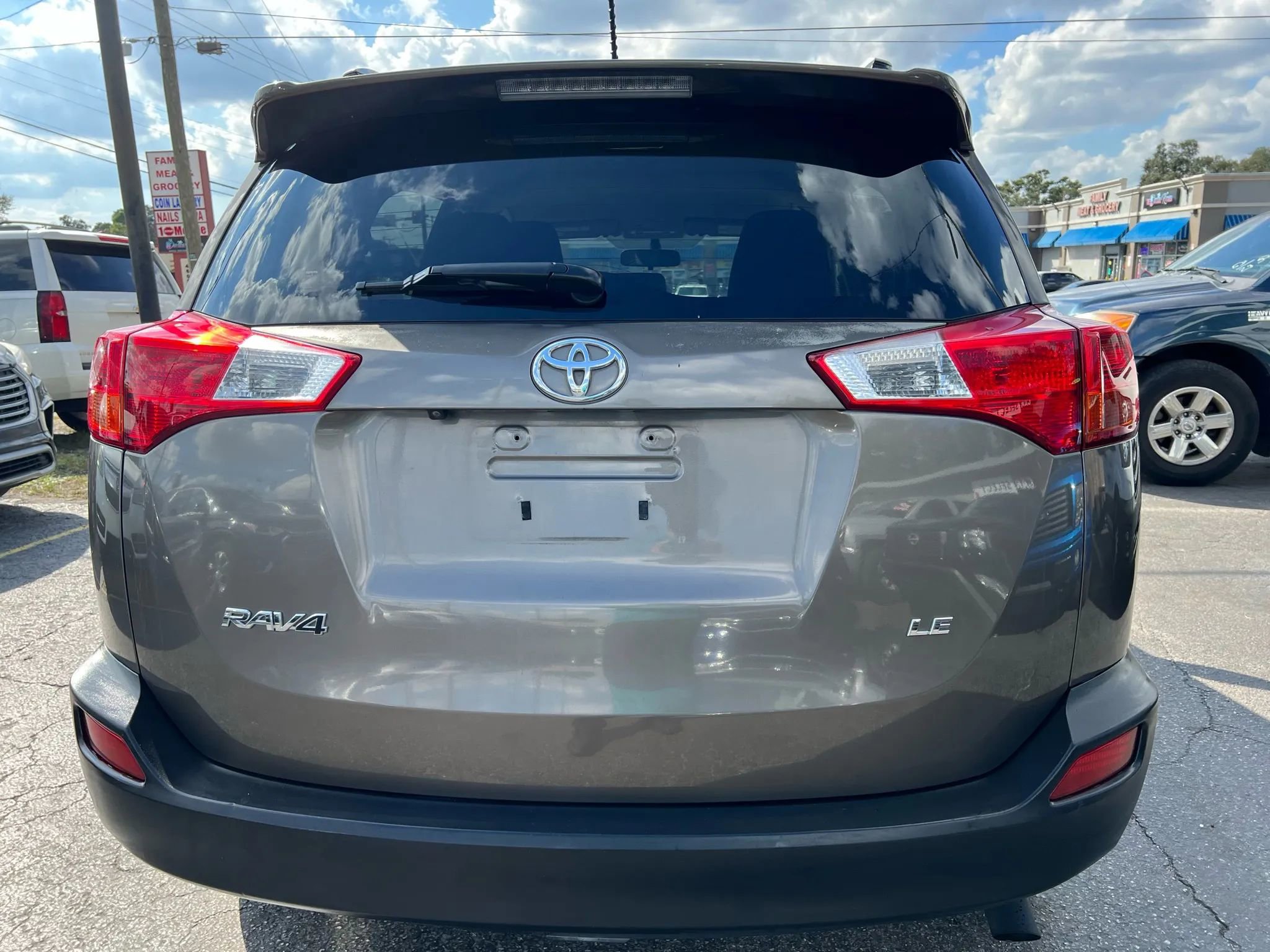 Used 2015 Toyota RAV4 LE image 6