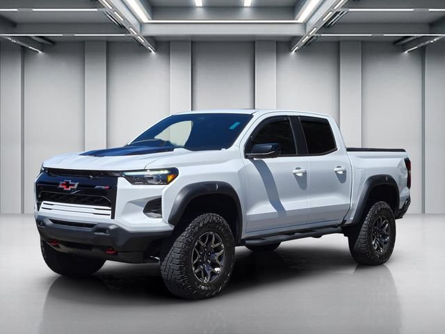 Used 2024 Chevrolet Colorado ZR2 w/ ZR2 Convenience Package III AWD/4WD image 8