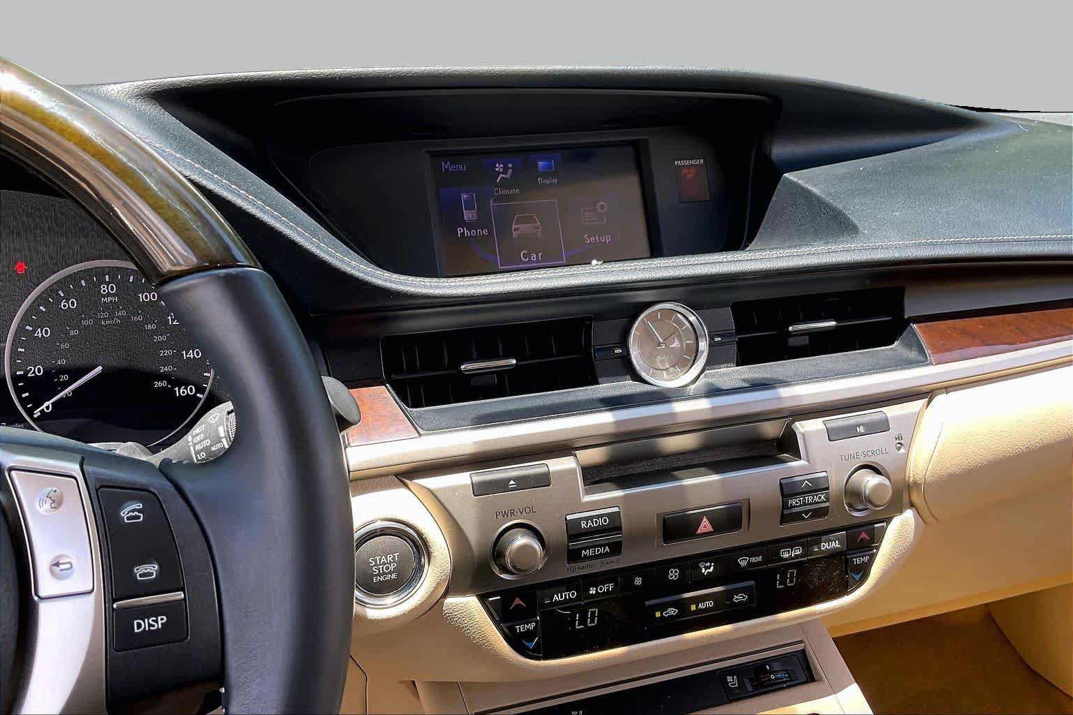 Used 2014 Lexus ES 350 w/ Premium Package FWD image 6