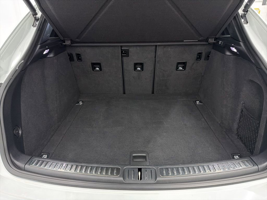 Used 2022 Porsche Macan image 24